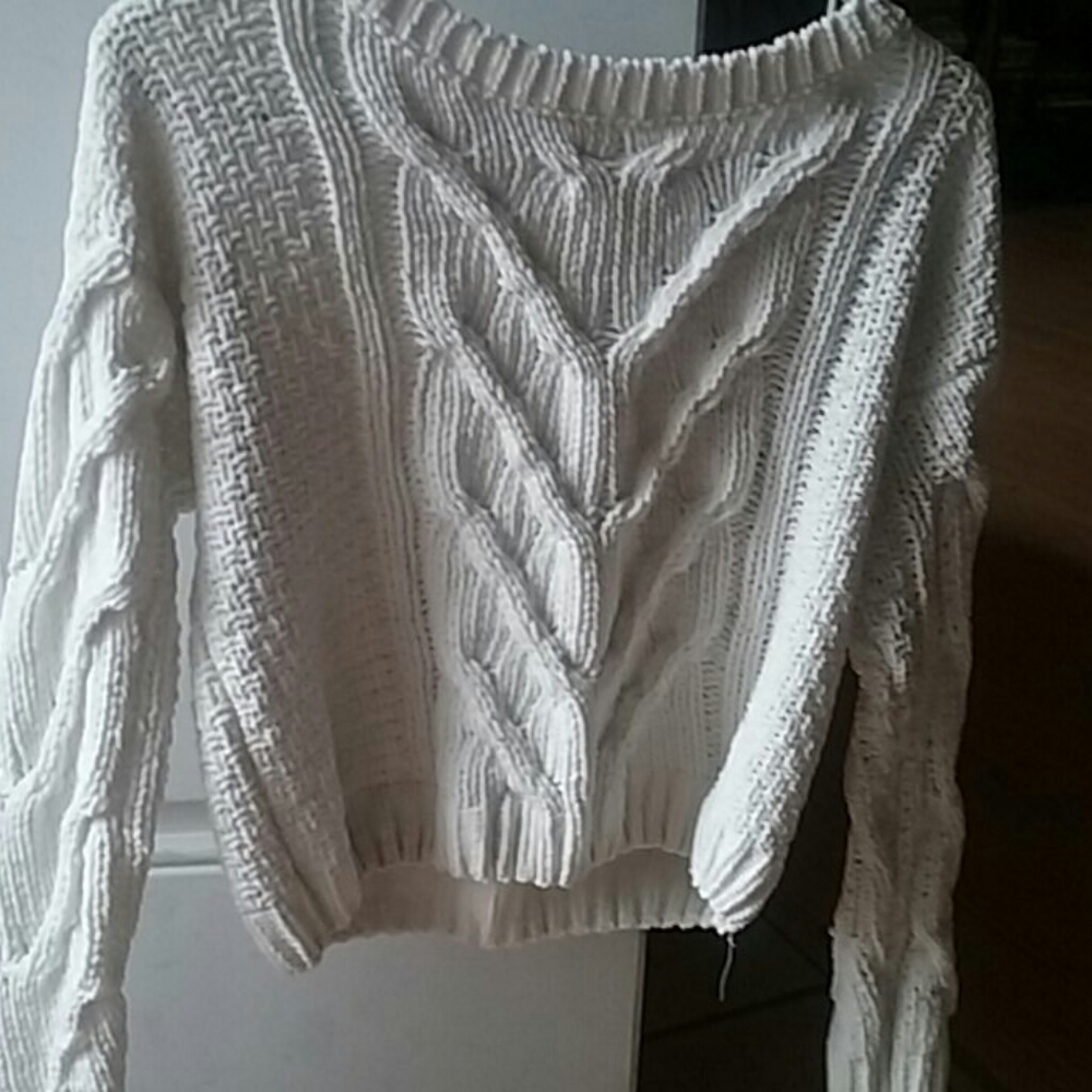 Aeropostale cute sweater